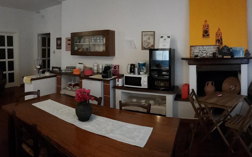 Al Sole Di Pula Bed & Breakfast Exterior foto